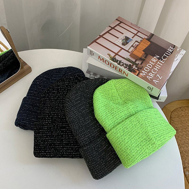 Warm Reflective Women's Beanie Hat – Knitted Winter Cap - 794E45469A8B475A8208ECAC3F96B49F